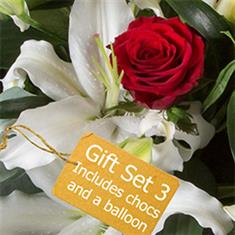 Gift Set 3 - Romantic Florist Choice Bouquet